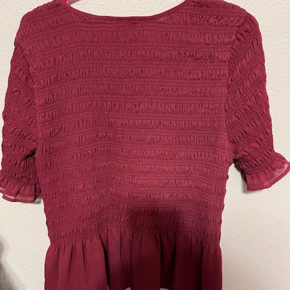 Torrid flutter sleeve flowy size 2X baby doll blouse. - Picture 5 of 5